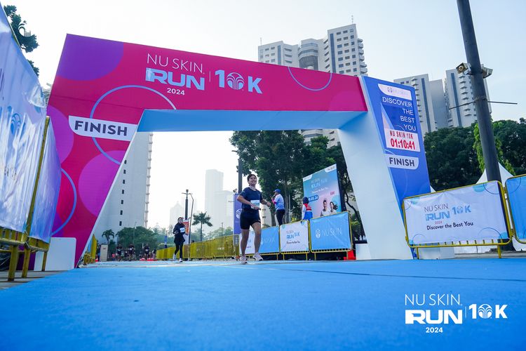 Race photo from Nu Skin Run 10K