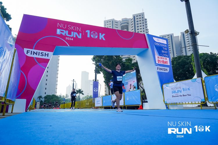 Race photo from Nu Skin Run 10K
