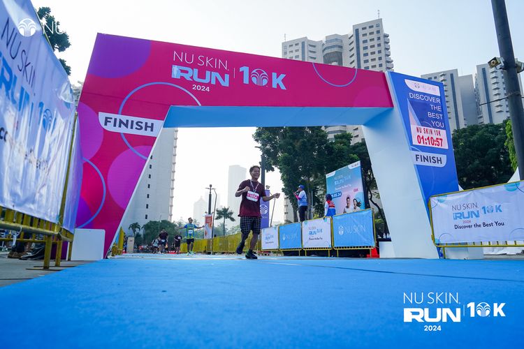 Race photo from Nu Skin Run 10K