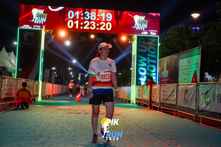 Race photo from PIK NITE RUN 2025