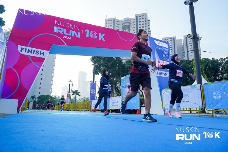Race photo from Nu Skin Run 10K