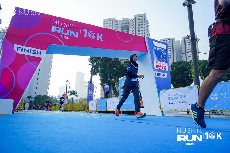 Race photo from Nu Skin Run 10K