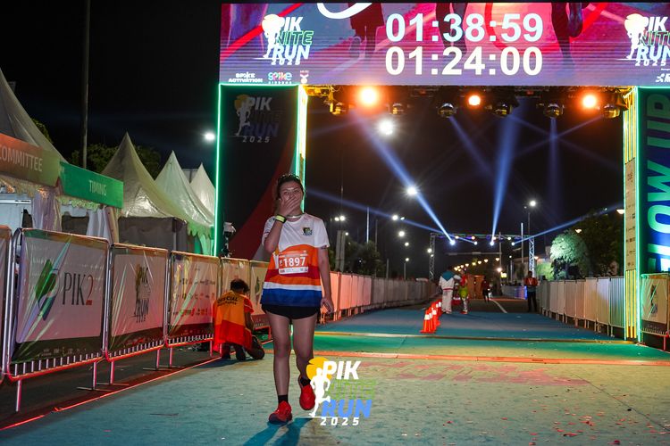 Race photo from PIK NITE RUN 2025