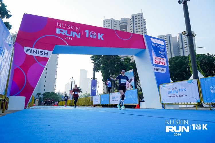 Race photo from Nu Skin Run 10K