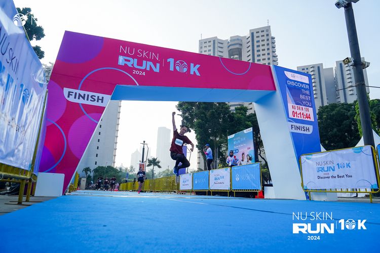Race photo from Nu Skin Run 10K