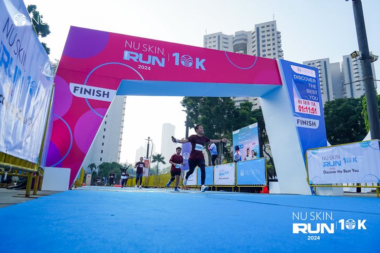 Race photo from Nu Skin Run 10K