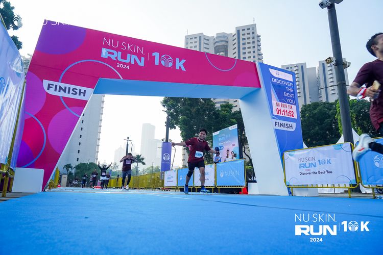 Race photo from Nu Skin Run 10K