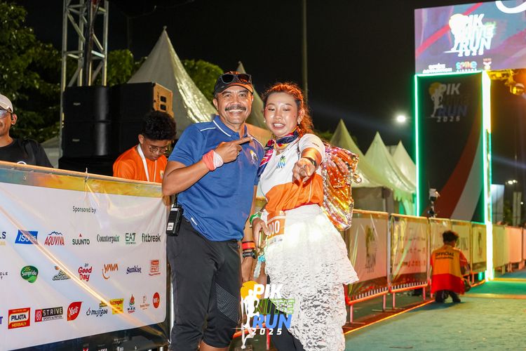 Race photo from PIK NITE RUN 2025
