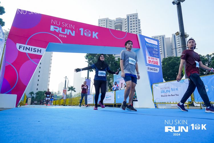 Race photo from Nu Skin Run 10K