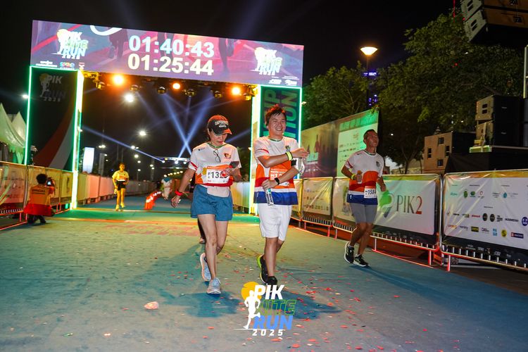 Race photo from PIK NITE RUN 2025