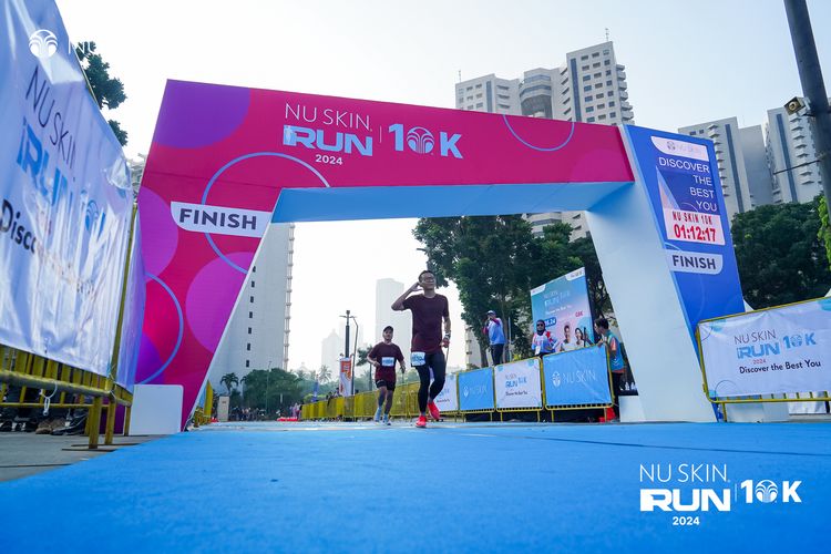 Race photo from Nu Skin Run 10K