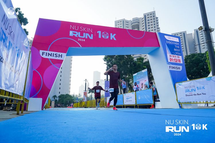 Race photo from Nu Skin Run 10K