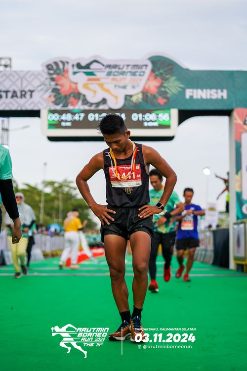 Race photo from Arutmin Borneo Run 2024