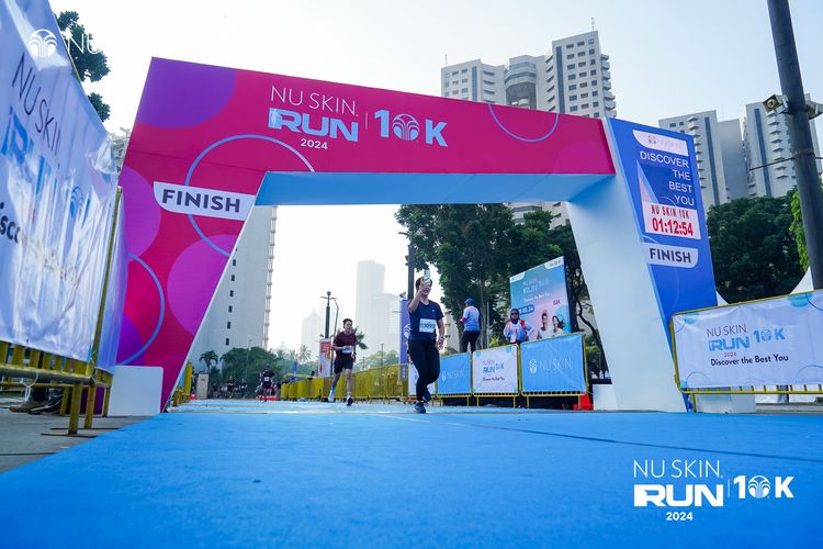 Race photo from Nu Skin Run 10K