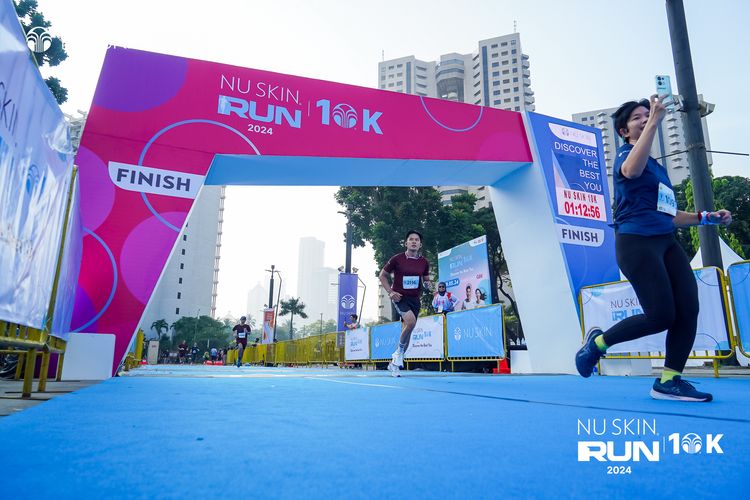 Race photo from Nu Skin Run 10K