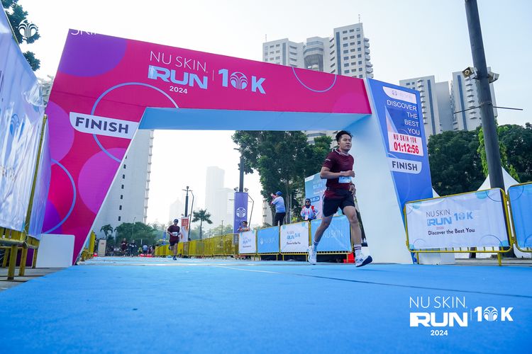 Race photo from Nu Skin Run 10K
