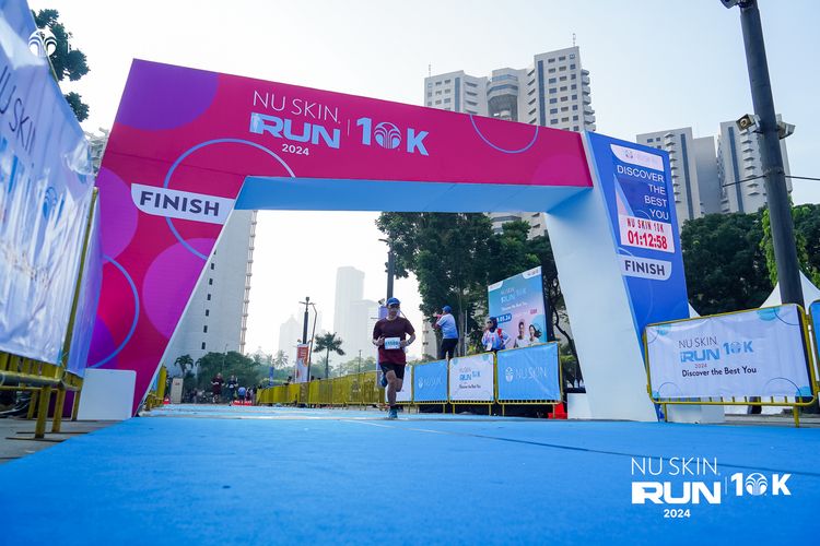 Race photo from Nu Skin Run 10K