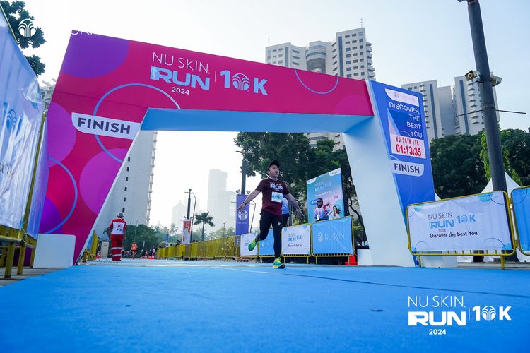 Race photo from Nu Skin Run 10K