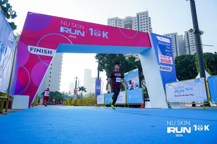 Race photo from Nu Skin Run 10K