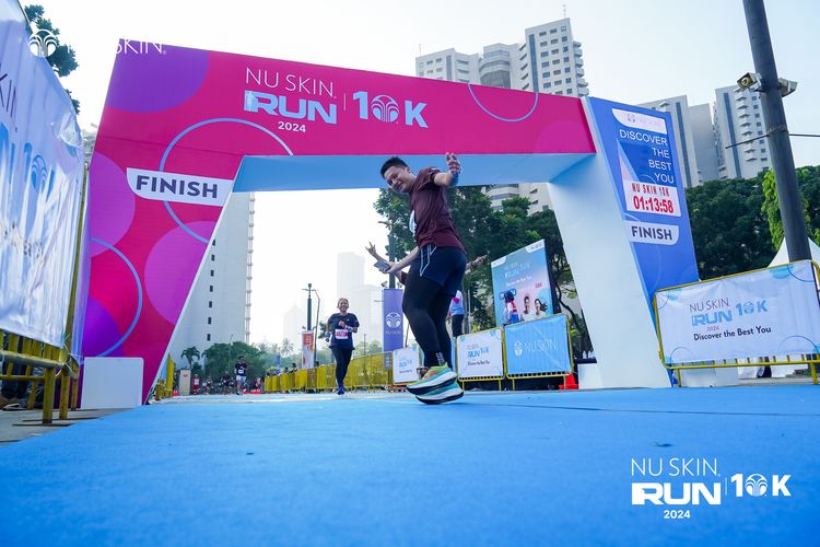 Race photo from Nu Skin Run 10K
