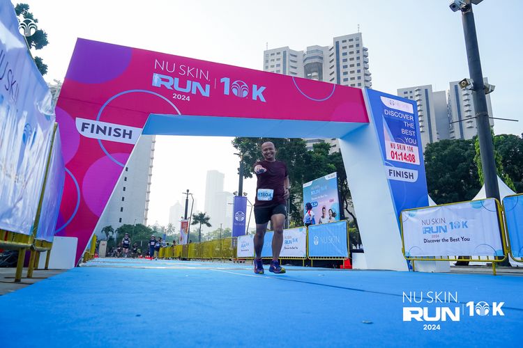 Race photo from Nu Skin Run 10K