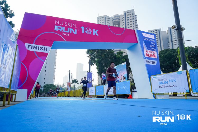 Race photo from Nu Skin Run 10K