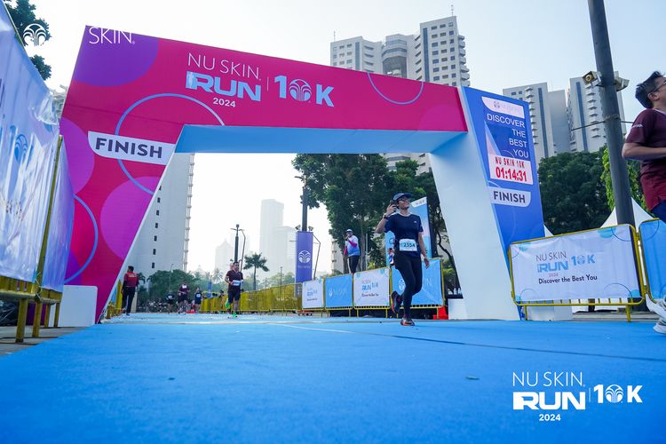 Race photo from Nu Skin Run 10K