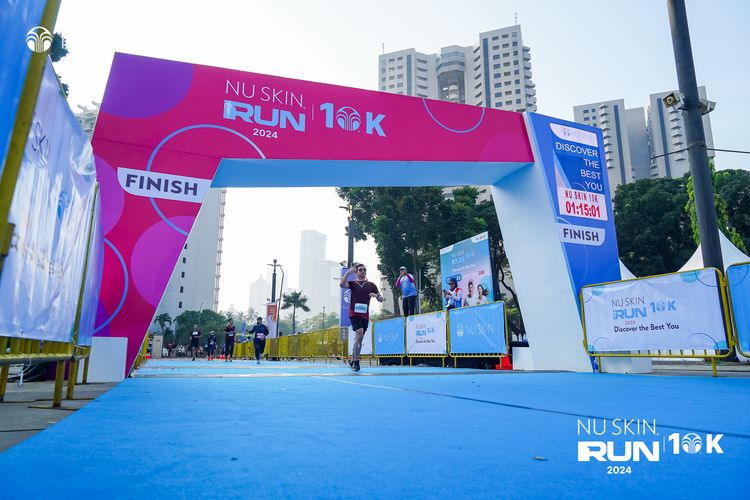 Race photo from Nu Skin Run 10K