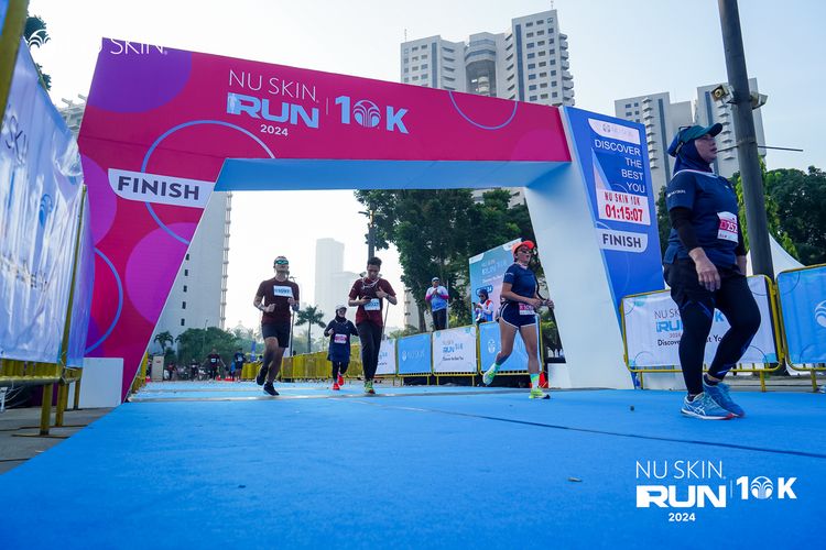 Race photo from Nu Skin Run 10K