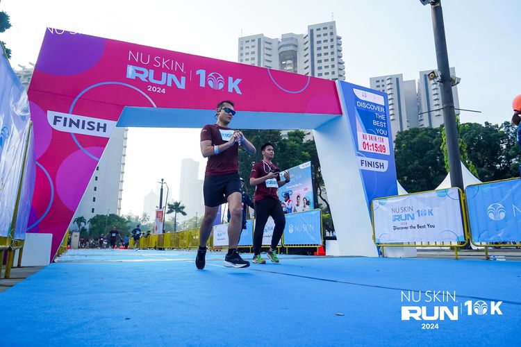 Race photo from Nu Skin Run 10K