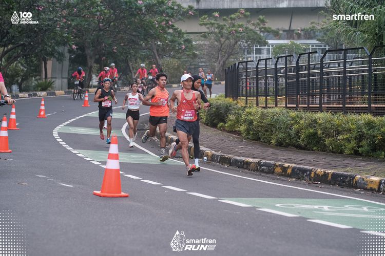 Race photo from Smartfren Run 2025 