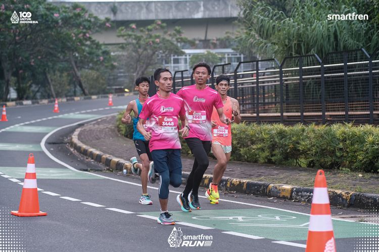 Race photo from Smartfren Run 2025 