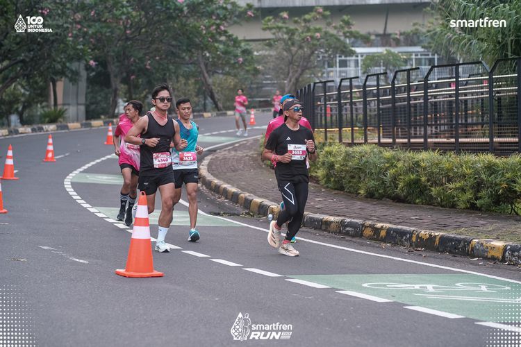 Race photo from Smartfren Run 2025 