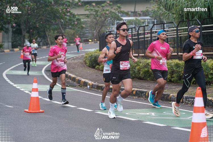 Race photo from Smartfren Run 2025 