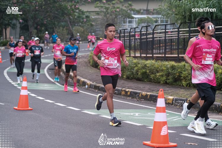 Race photo from Smartfren Run 2025 