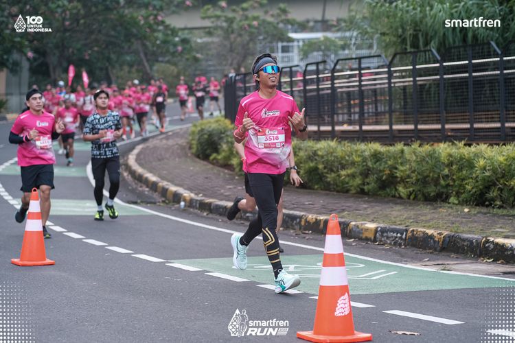 Race photo from Smartfren Run 2025 