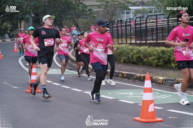 Race photo from Smartfren Run 2025 