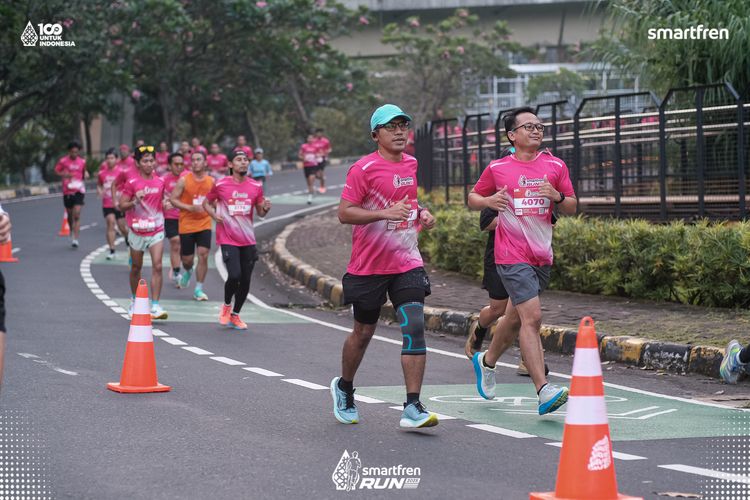 Race photo from Smartfren Run 2025 