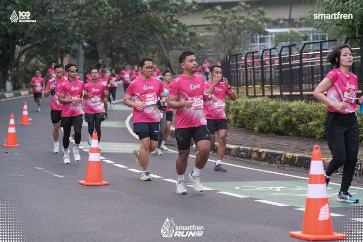 Race photo from Smartfren Run 2025 