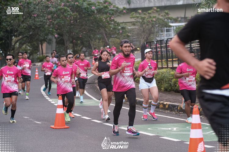 Race photo from Smartfren Run 2025 
