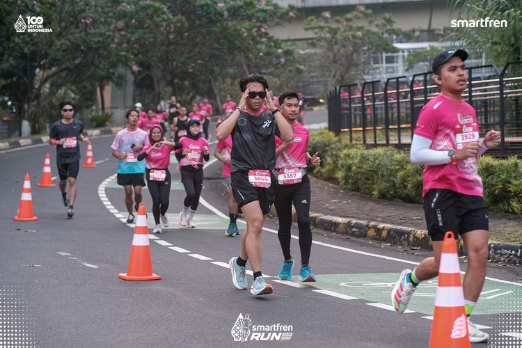 Race photo from Smartfren Run 2025 