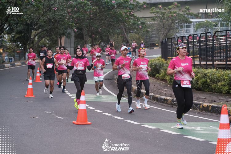 Race photo from Smartfren Run 2025 