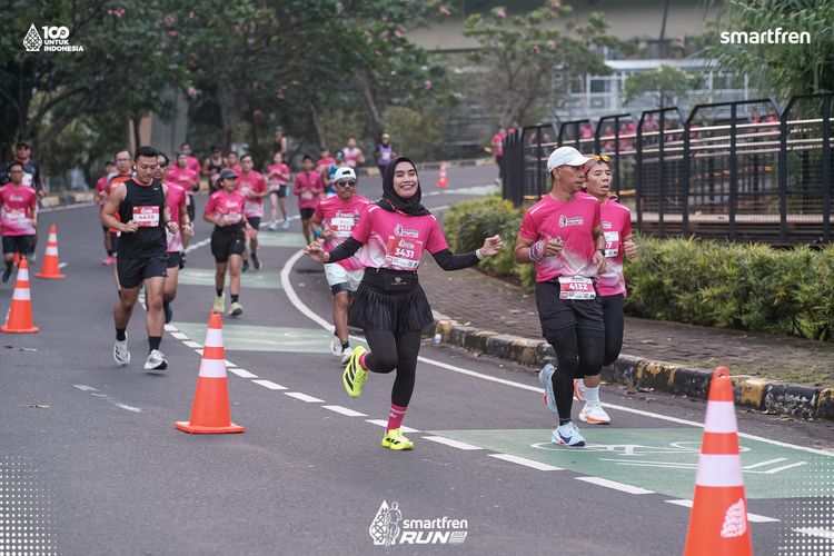Race photo from Smartfren Run 2025 