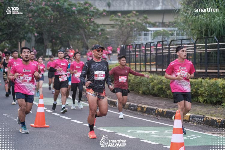 Race photo from Smartfren Run 2025 