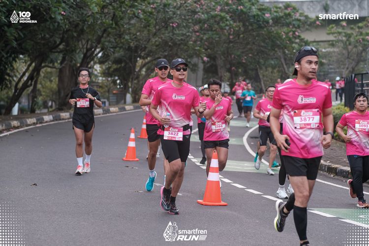 Race photo from Smartfren Run 2025 
