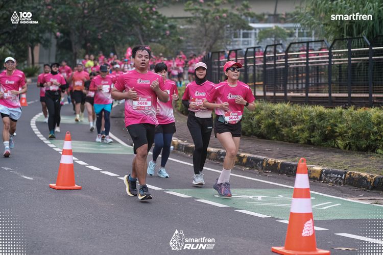 Race photo from Smartfren Run 2025 