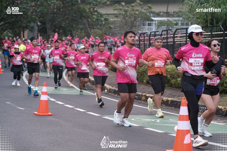 Race photo from Smartfren Run 2025 
