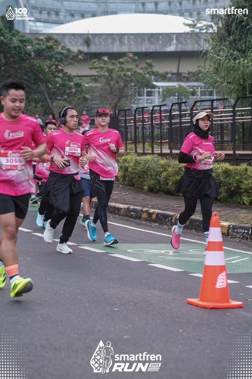 Race photo from Smartfren Run 2025 