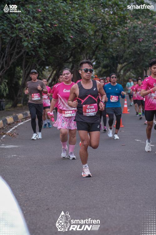 Race photo from Smartfren Run 2025 