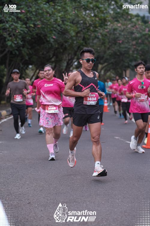Race photo from Smartfren Run 2025 